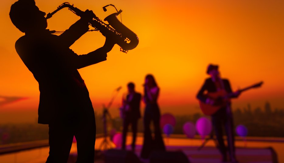 Jazz band performing on Thames river cruise